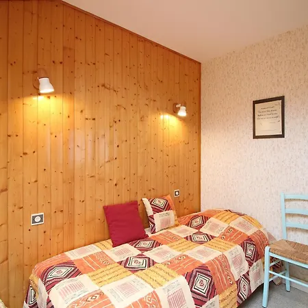 T2bis Avec Balcon Et Parking Proche Centre Et Thermes - Le - Fr-1-415-152